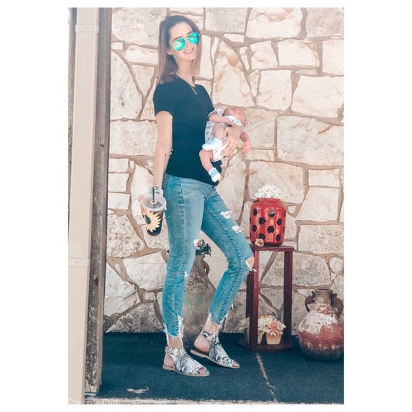 Meet your Posher, Casey - Picture 4 of 4